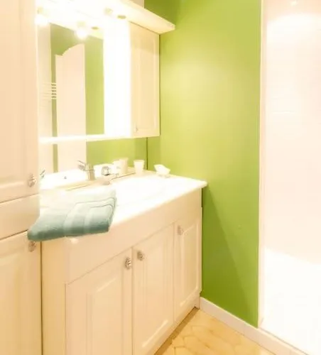 Tres Agreable Avec Barbecue